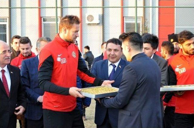 Eskişehirspor İçin Şehir Tek Yürek Oldu