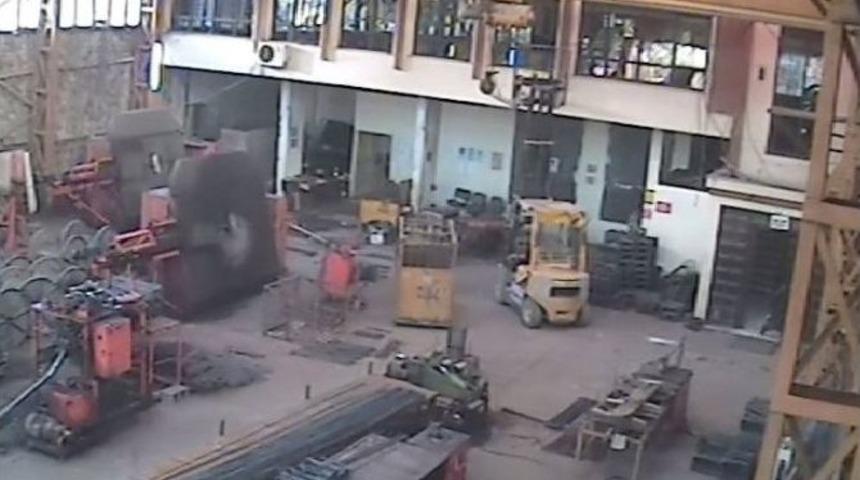 Hırsız İş&ccedil;i Gibi &Ccedil;alıştı