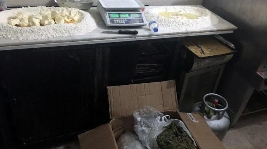 Boyoz Ve Gevrek Fırınında Uyuşturucu Satışını Polis Engelledi