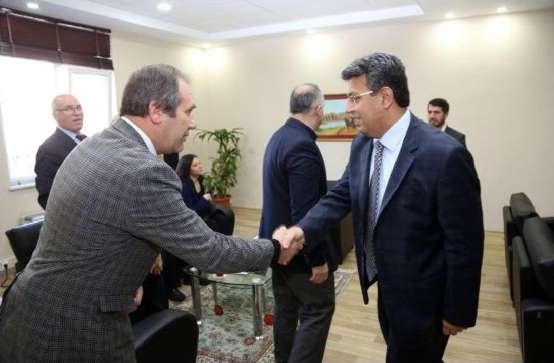 Dev Projeler Muhtarlarla Paylaşıldı