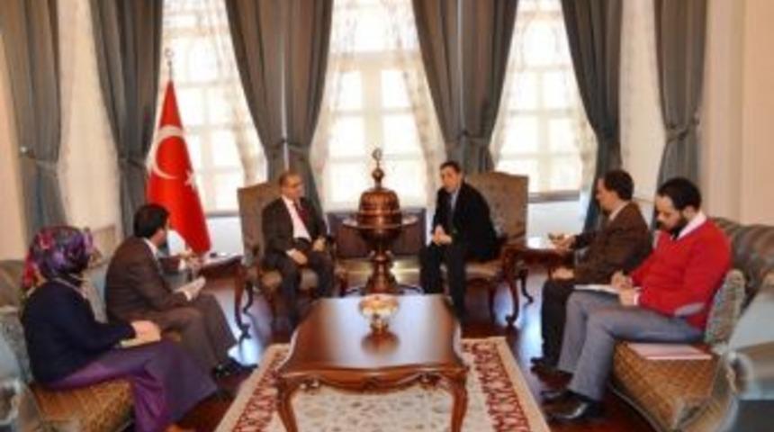 İslam İşbirliği Teşkilatı Genel Sekreter Yardımcısı Youssef Valiliği Ziyaret Etti