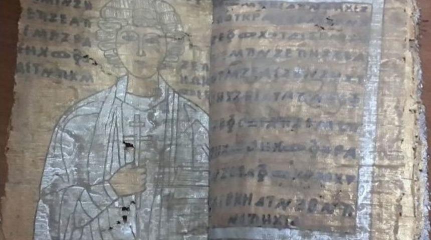 Eskişehir&rsquo;de Tarihi İncil Ele Ge&ccedil;irildi