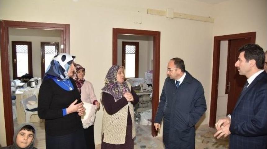Başkan &Uuml;z&uuml;lmez, Maşukiye Mahalle Konağını İnceledi