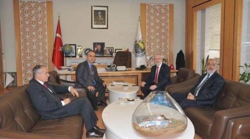 Rekt&ouml;rden İneg&ouml;l&rsquo;e &Uuml;niversite M&uuml;jdesi