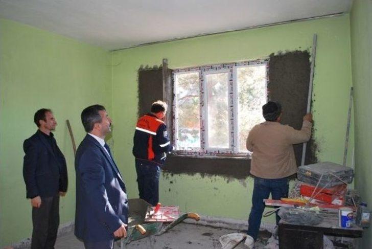 Konutun onarımı için duvar onarımı Konutun onarımı için duvar onarımı