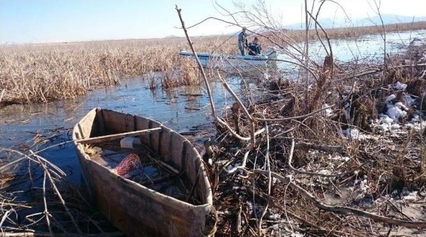 Beyşehir G&ouml;l&uuml;&rsquo;nde Elektroşoklu Avlanmaya Şok Baskın