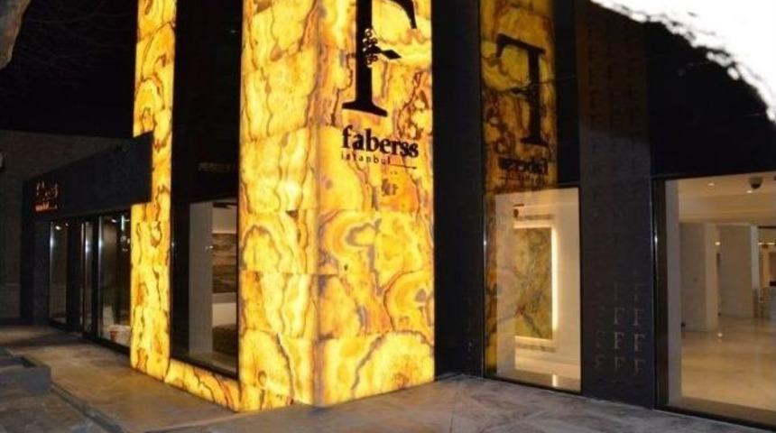 Denizlili İşadamı&rsquo;ndan İstanbul&rsquo;da Mermer Showroom&rsquo;u