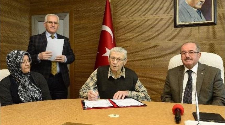 Hayırsever İşadamı&rsquo;ndan Eğitime 500 Bin Tl&rsquo;lik Destek