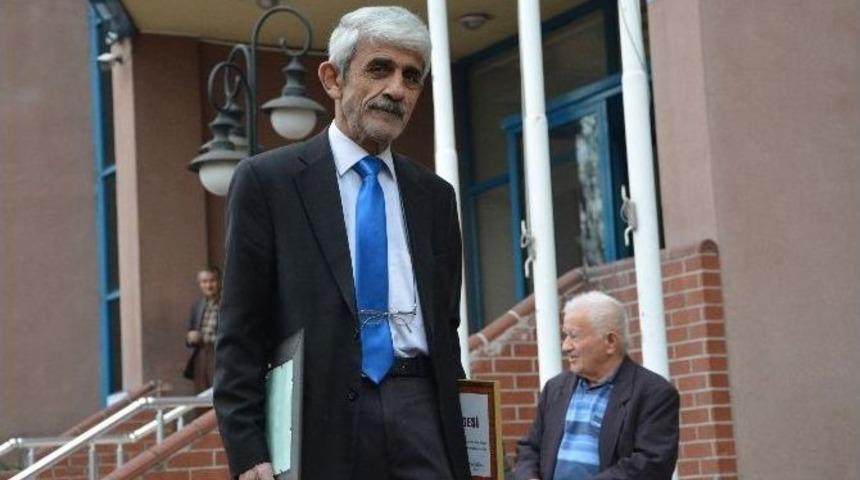 65 Yaşında Bilgisayar Kursunu Tamamladı