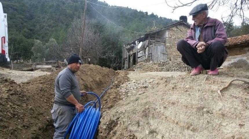 Asat Manavgat&rsquo;ta Yıpranmış İ&ccedil;me Suyu Hatlarını Yeniliyor