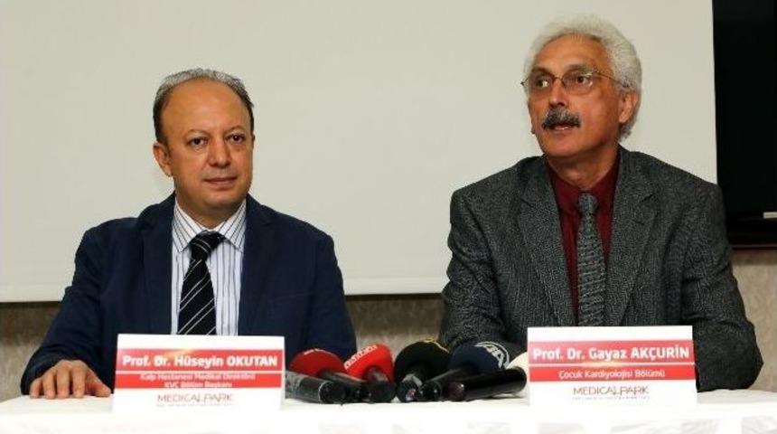 Yeni Doğanlarda Dudak Morarması Ve Hızlı Nefes Almaya Dikkat