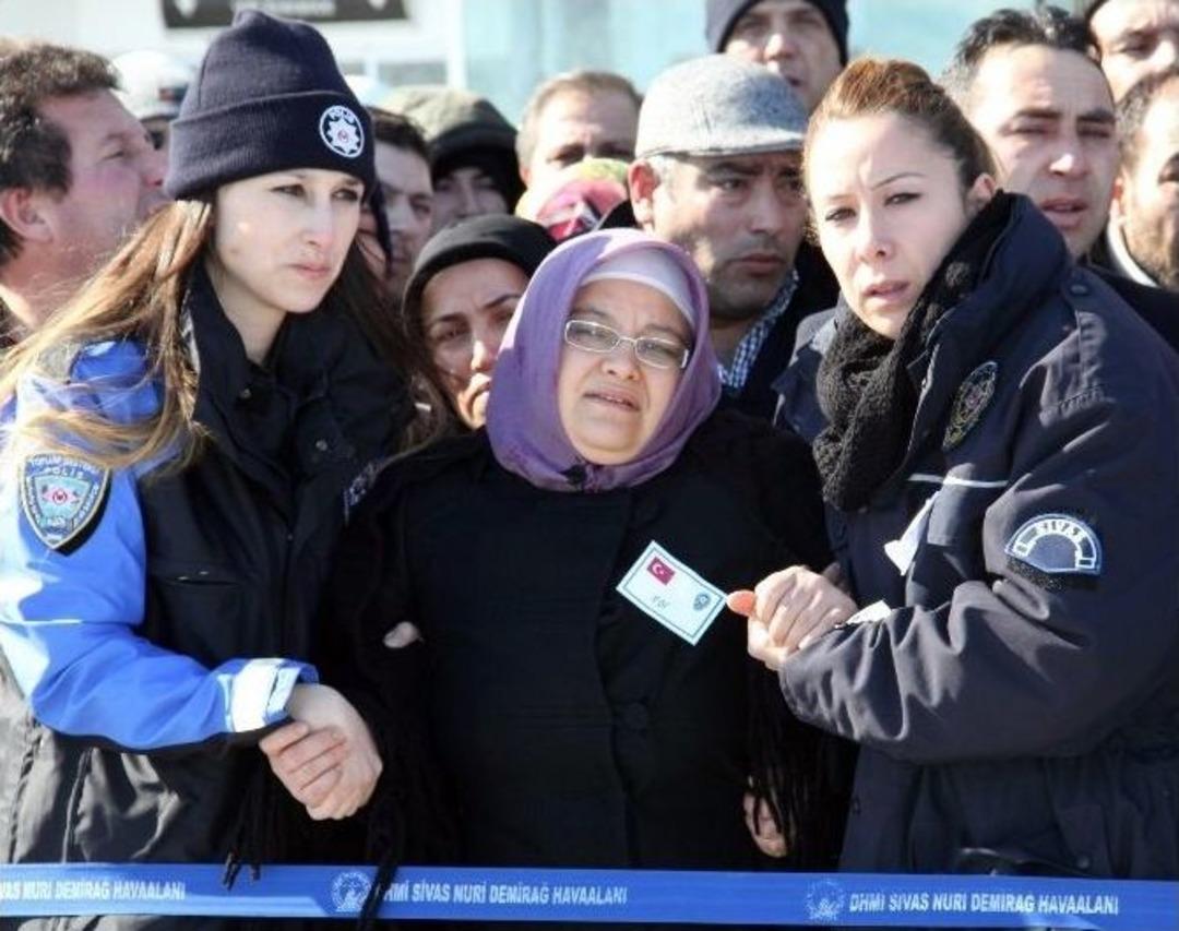 Şehit Polisin Naaşı Memleketi Sivas&rsquo;a Getirildi