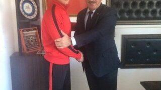 Milli Güreşçiden, Başkan Uysal’a Ziyaret