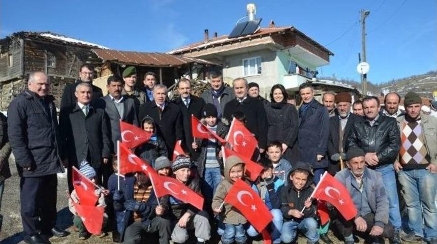 Bafra’da Üç Mahalle Beton Yola Kavuştu