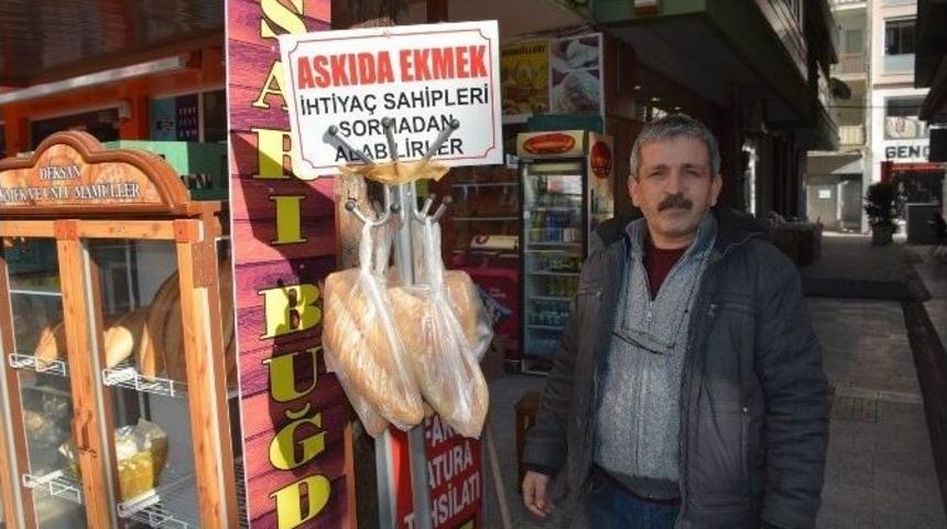 Duyarlı Esnaf Ekmeğini B&ouml;l&uuml;ş&uuml;yor