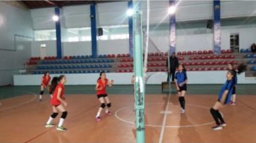 Okullar Ligi Heyecanlı Müsabakalara Sahne Oluyor