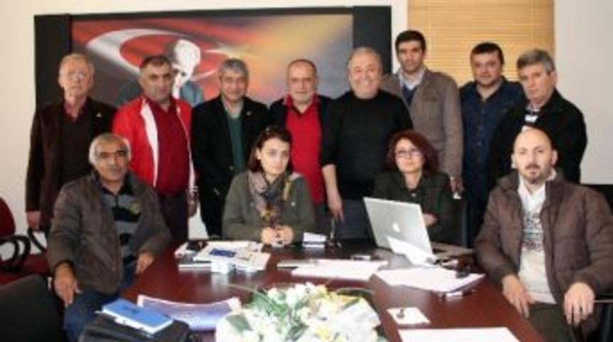 Akdeniz&rsquo;de Gazete Sahipleri Dernekleşti