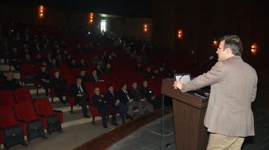 Emniyet Personeline &rsquo;iletişim Ve Stres Y&ouml;netimi&rsquo; Semineri Verildi