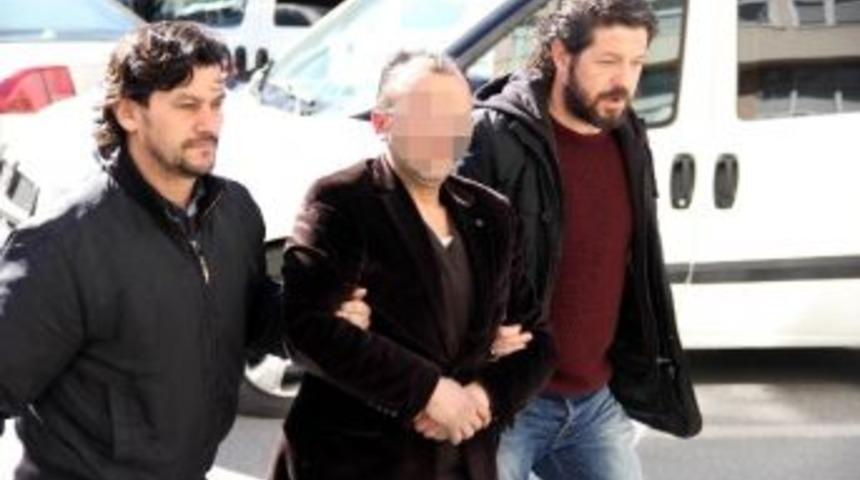 Kendisine Kredi &Ccedil;eken Arkadaşını Bı&ccedil;akladı