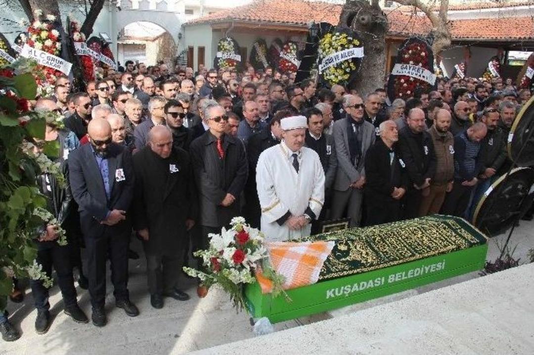 Tibet &Ouml;zer&rsquo;in Babası Vefat Etti