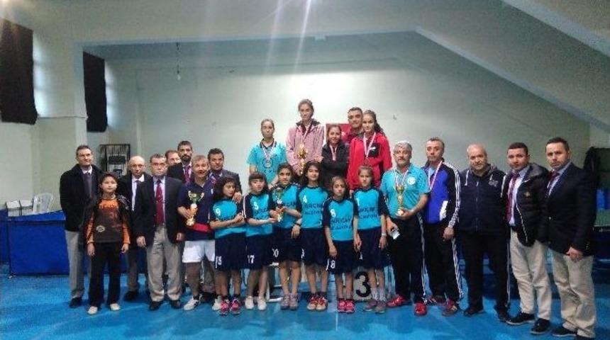 B&uuml;y&uuml;kler Masa Tenisi Teşvik M&uuml;sabakaları Sona Erdi