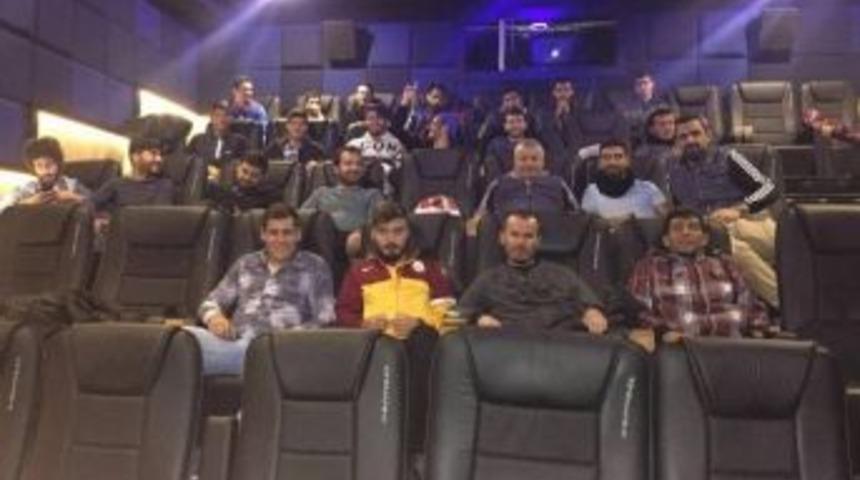 Didimspor&rsquo;lu Futbolcuların Sinema Keyfi