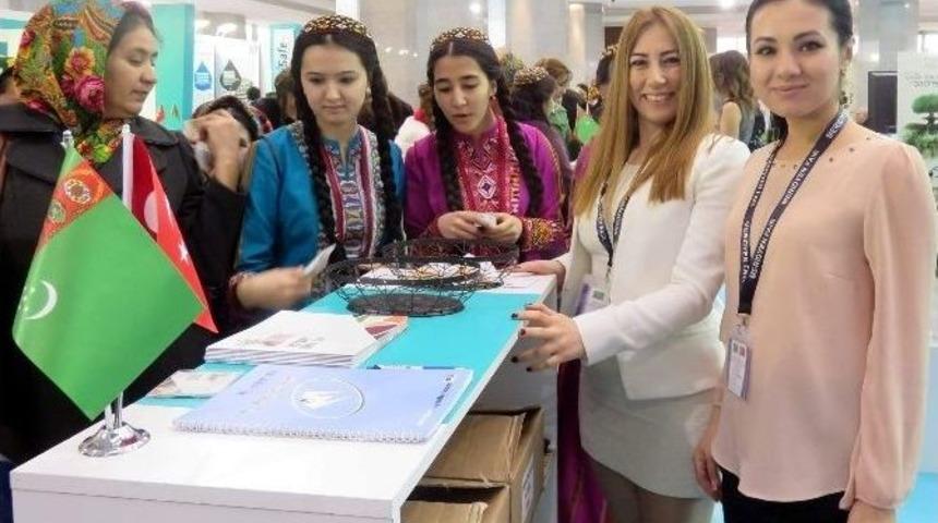 Kuru Meyveler T&uuml;rkmenıstan&rsquo;da Tanıtıldı