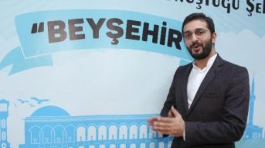 Yazar Hikmet Anıl &Ouml;ztekin, Beyşehir&rsquo;de S&ouml;yleşiye Katıldı