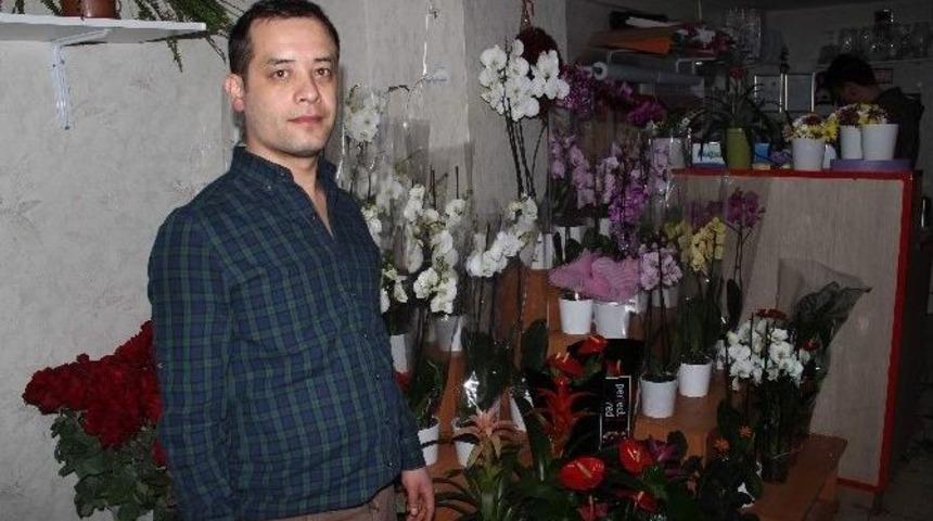 Soğuk Havalarda Evdeki &Ccedil;i&ccedil;eklere Dikkat