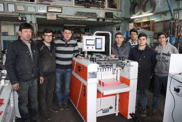 Denizlili Girişimciler, ’el İlanı Mühürleme Makinesi’ Yaptı