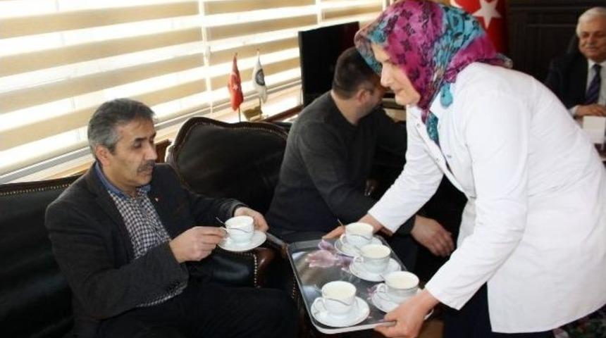 Burdur&rsquo;da &Ccedil;ay Yerine S&uuml;t Servisi