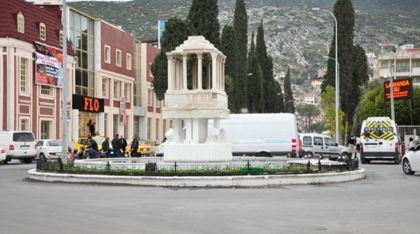 Milas Kavşaklarına &rsquo;akıllı&rsquo; &Ccedil;&ouml;z&uuml;m