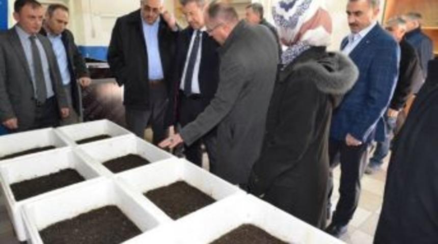 Kayseri Şeker Toprakların Korunmasında Solucan G&uuml;bresinin &Ouml;nemine Dikkat &Ccedil;ekti