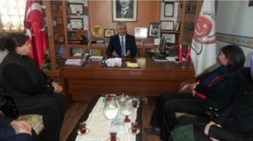 Ak Kadınlar Şehit Aileleri Derneği&rsquo;ni Ziyaret Etti