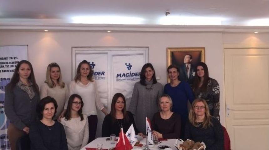 Magider&rsquo;den Yabancı Gelinlere Kahvaltı
