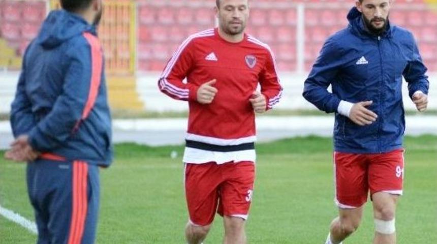 &Ouml;zat: "her Ma&ccedil;a Kazanmak İ&ccedil;in &Ccedil;ıkacağız"