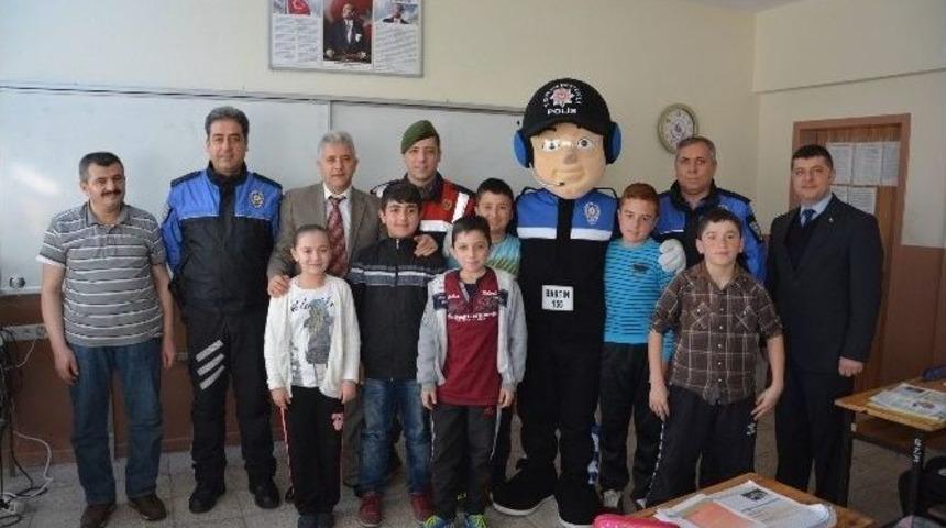 Polisten Ellibaş Ortaokulu&rsquo;na Ziyaret