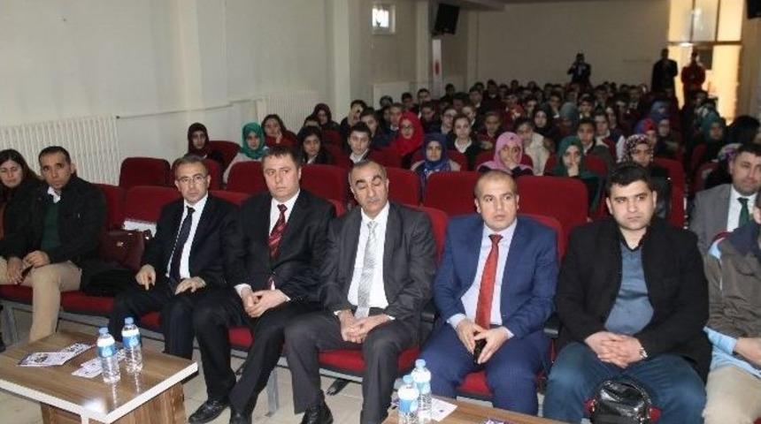 Akdağmadeni İl&ccedil;esinde &Ouml;ğrencilere &ldquo;kariyer Ve Eğitim Planlama Semineri&rdquo; Verildi