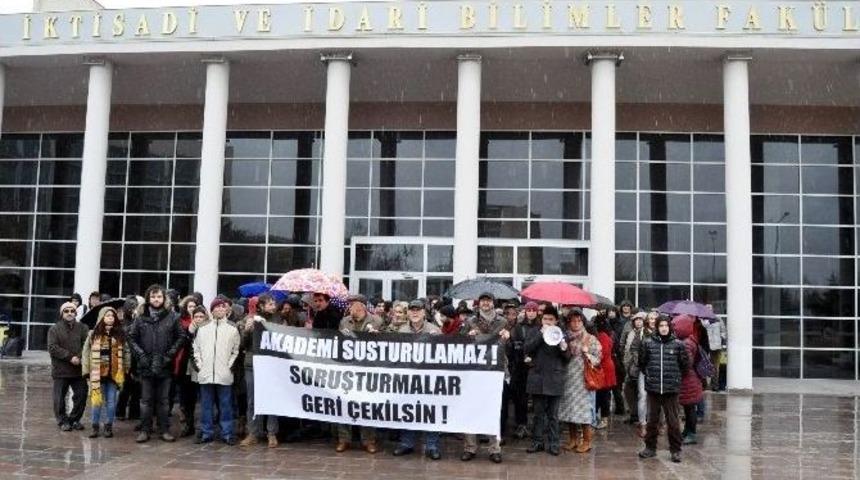 İmzacı Akademisyenler İ&ccedil;in Toplandılar