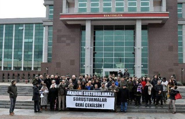 İmzacı Akademisyenler İçin Toplandılar