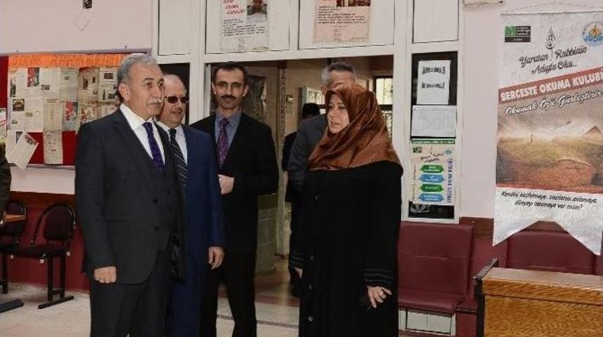 Vali B&uuml;y&uuml;k, Tepebağ Anadolu İmam Hatip Lisesi&rsquo;ni Ziyaret Etti
