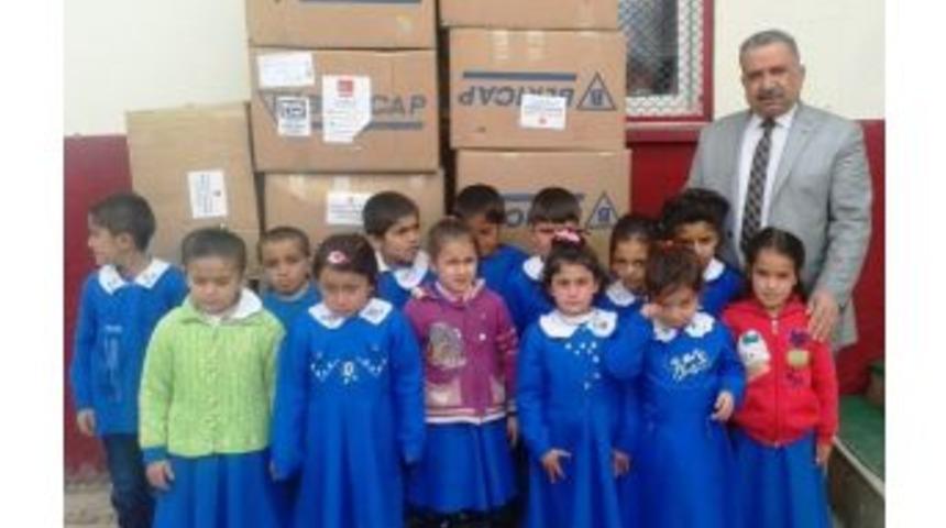 Chp&rsquo;den &Ouml;ğrencilere Giyim Ve Kırtasiye Yardımı