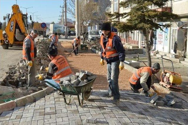 Tavşanlı’da Kaldırım Ve Parke Taşı Çalışmaları