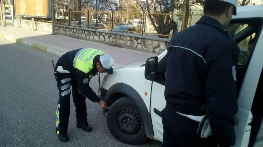 Ara&ccedil;ların Kış Lastiği Kontrol&uuml; Yapıldı
