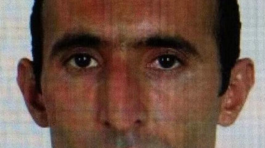 Eski Mit Y&ouml;neticisinin Anne Ve Babasını, Yeğenleri Silahla Vurarak &Ouml;ld&uuml;rd&uuml;