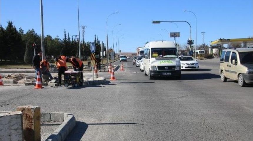 B&uuml;y&uuml;kşehir Belediyesi&rsquo;nden Trafik Yoğunluğunu Azaltan D&uuml;zenlemeler