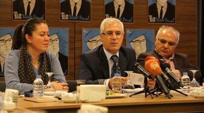 Nil&uuml;fer Belediyesi 2016 Yılını Yaşar Kemal&rsquo;e Adadı