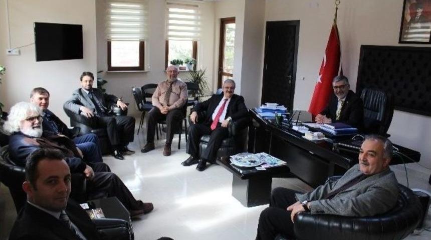 Esog&uuml;&rsquo;l&uuml; &Ouml;ğretim &Uuml;yelerinden İn&ouml;n&uuml; Belediyesi&rsquo;ne Ziyaret