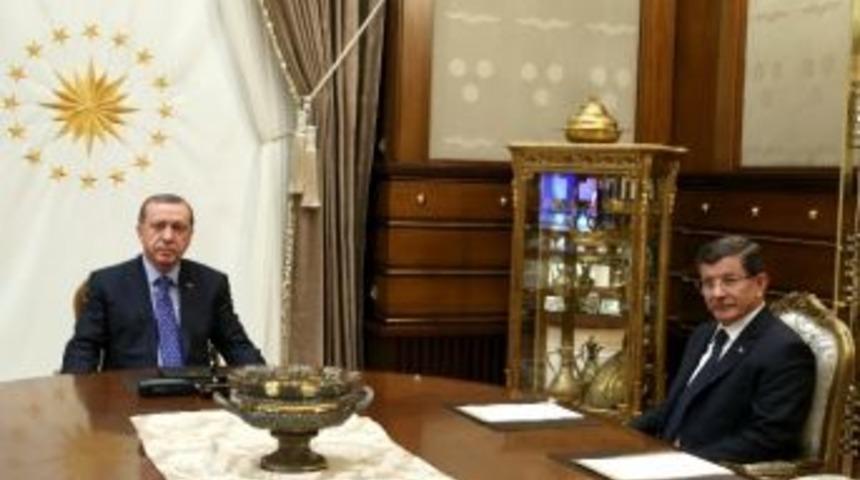 Başbakan Davutoğlu Cumhurbaşkanlığı K&uuml;lliyesi&rsquo;nde