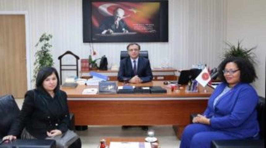 Abd B&uuml;y&uuml;kel&ccedil;iliği Halkla İlişkiler B&ouml;l&uuml;m&uuml; Baş Katibi Gwyn, Neh&uuml;&rsquo;y&uuml; Ziyaret Etti